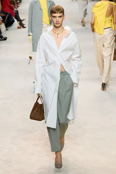 Look 39